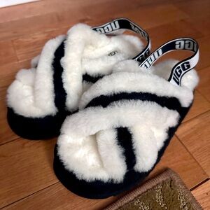 Brand new never worn ugg slippers